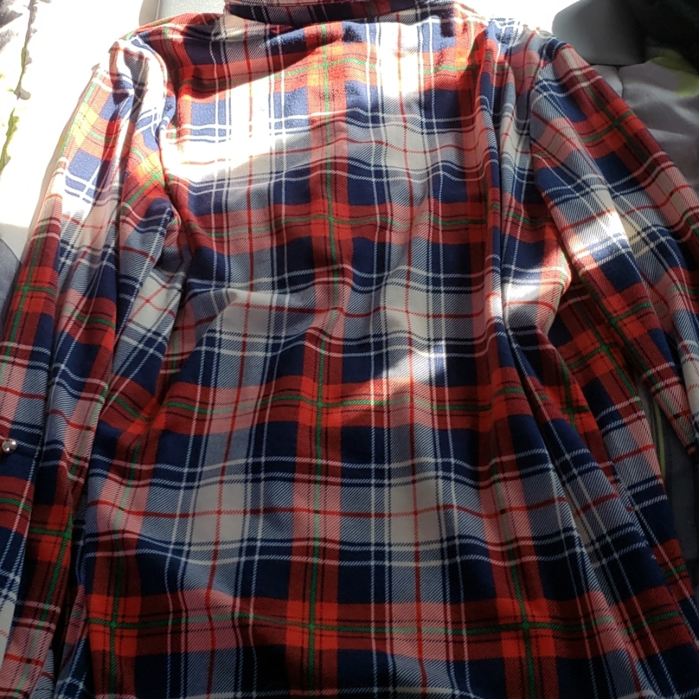 Top - Picture 3 of 3